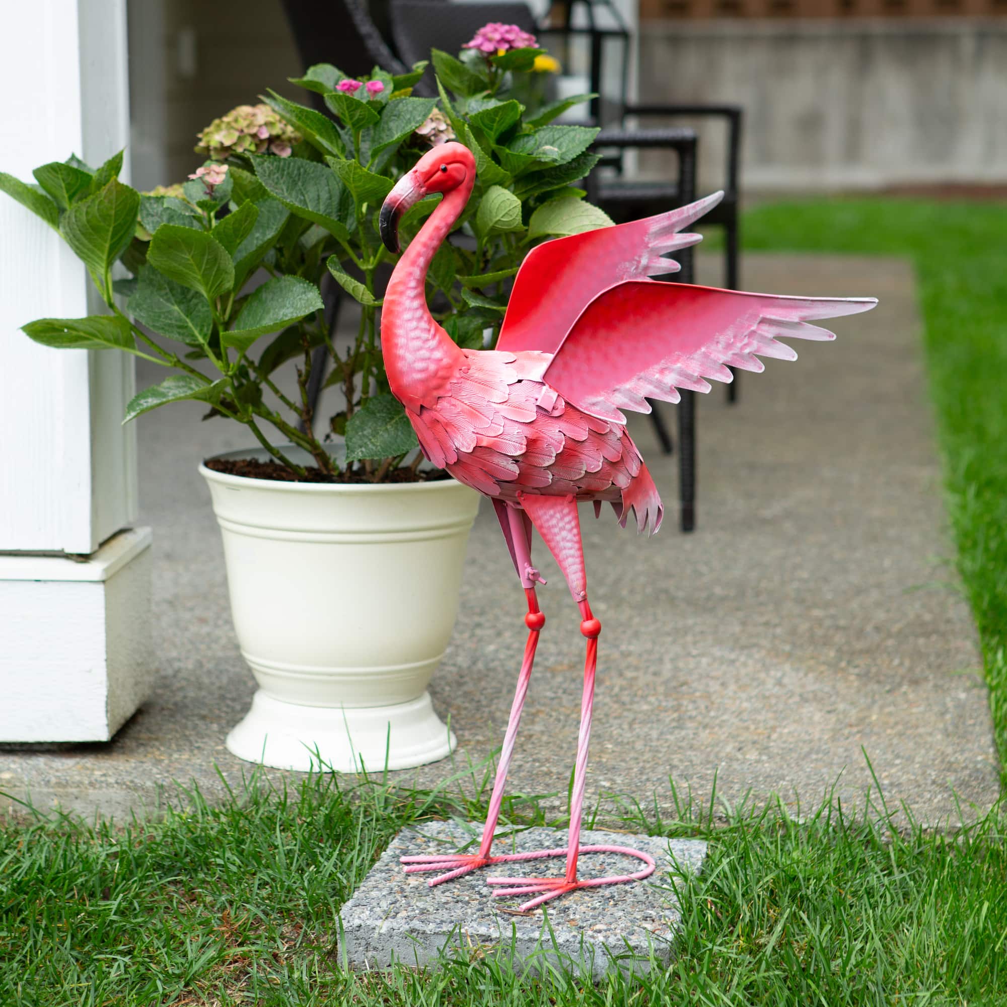 2.3ft. Flying Flamingo Garden Décor